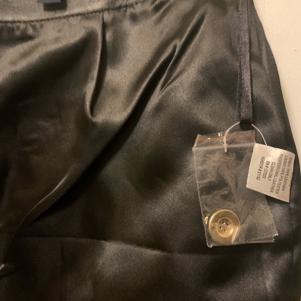 New Without Tags Size 2P Chadwicks women's black leather pencil skirt. - Picture 4 of 8